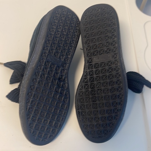 Puma suede black shoe with gold with glittery midsole - Picture 10 of 10